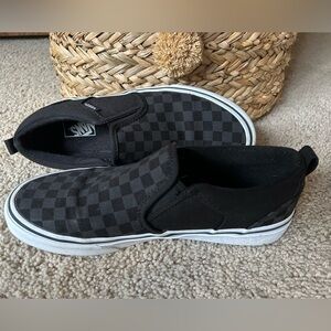 EUC Vans Black and Gray Checkered Slip-Ons- Youth 5